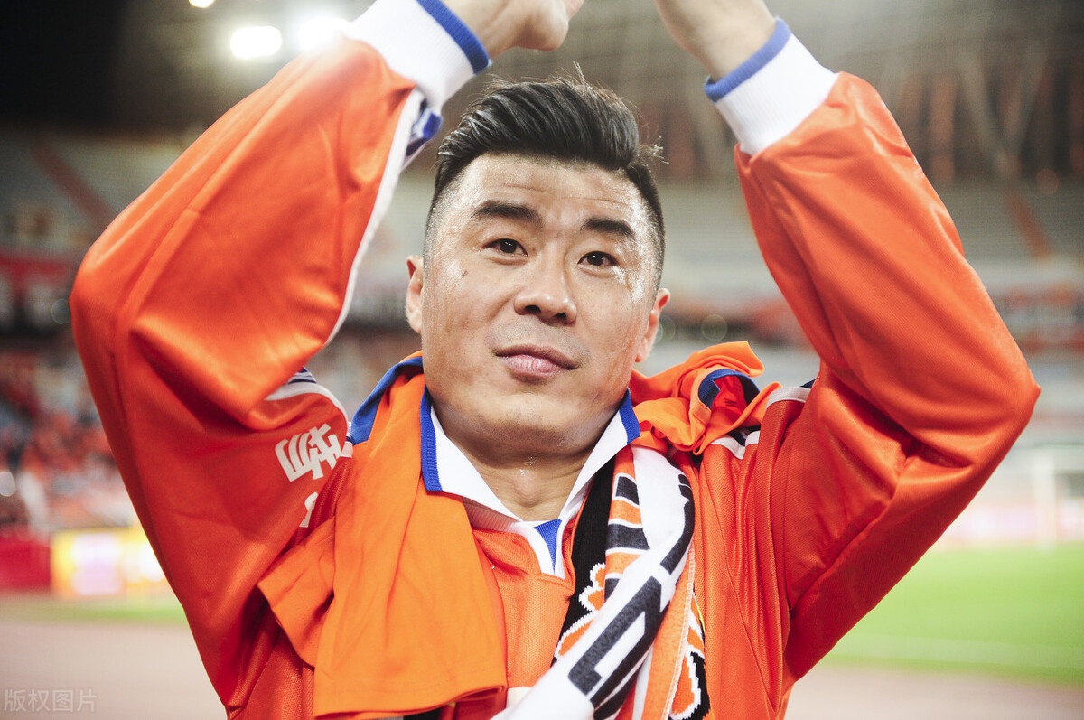 山东男篮辞去主教练乔纳森，将与新教练携手征战下赛季的简单介绍