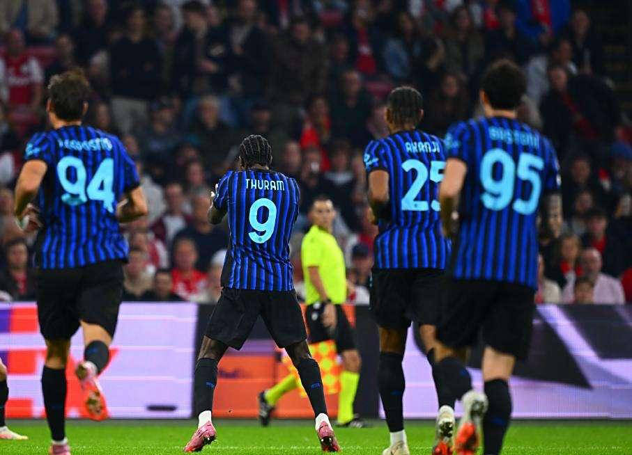 包含阿贾克斯再次取得胜利,表现出色令人瞩目的词条 包含阿贾克斯再次取得胜利,表现出色令人瞩目的词条