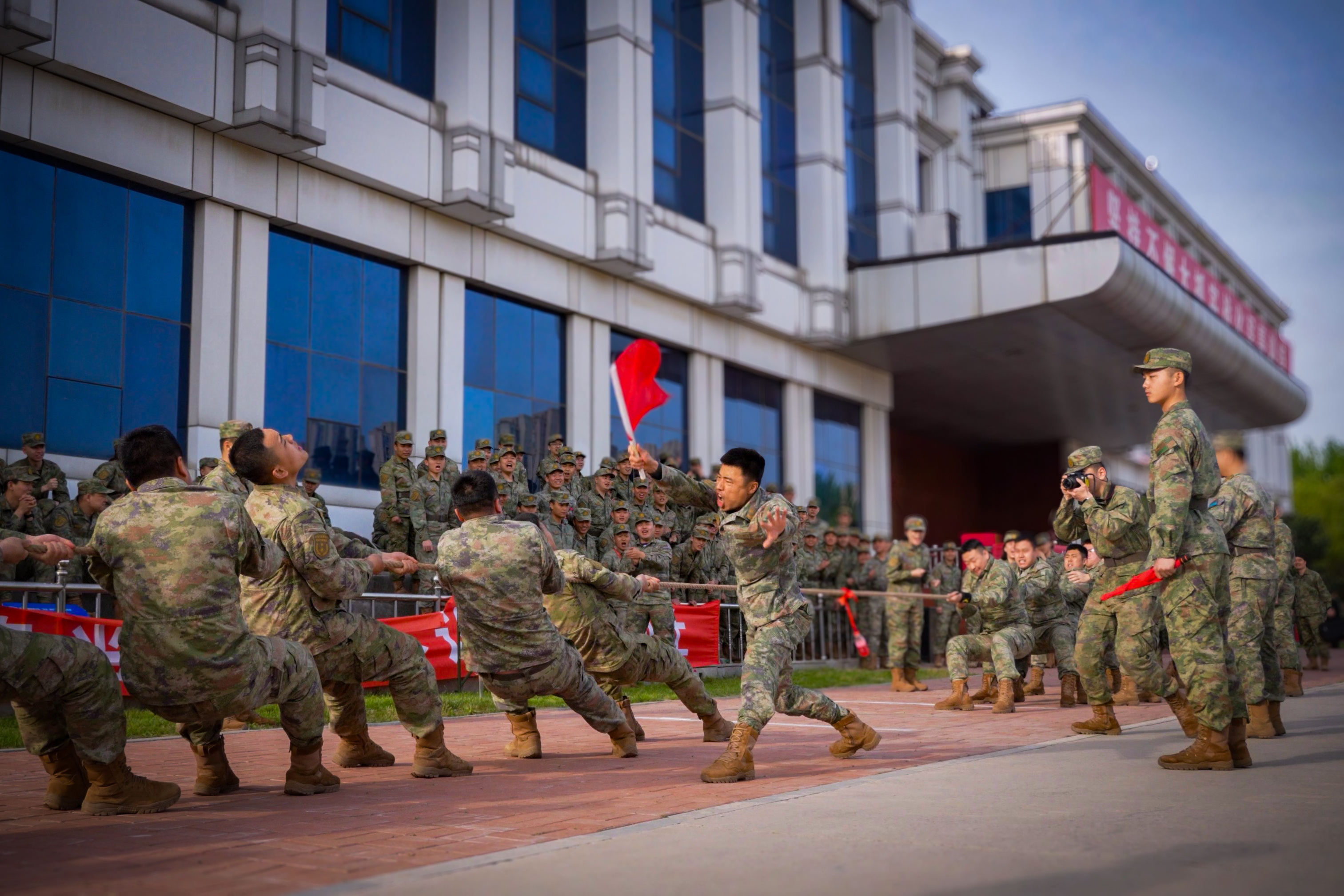 球队备战比赛，全力以赴迎接挑战