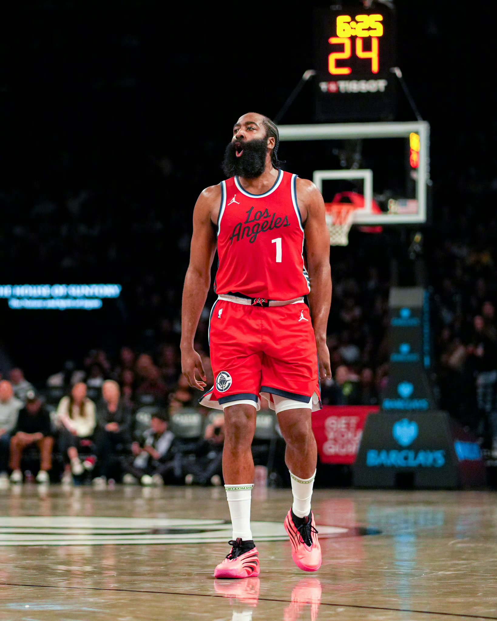 包含快船内线崛起，逐渐成为黑马的词条