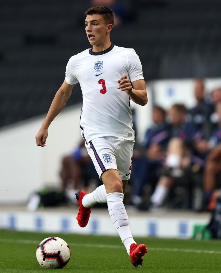 爱沙尼亚队在划船比赛中发挥出色