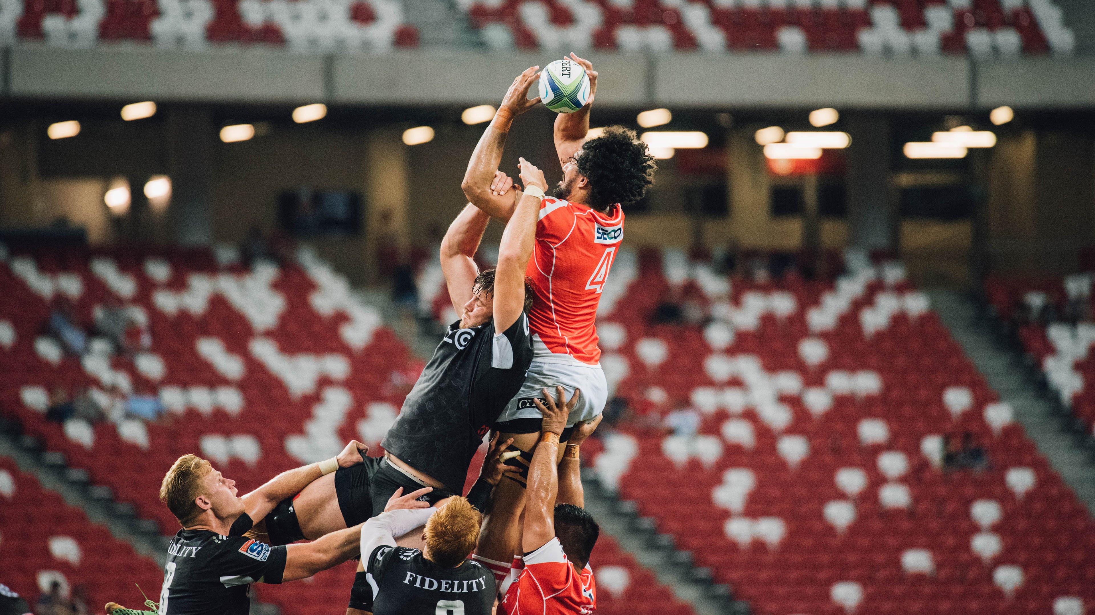 戈贝尔式爆发,骑士队如何正面击溃深圳队的战术密码