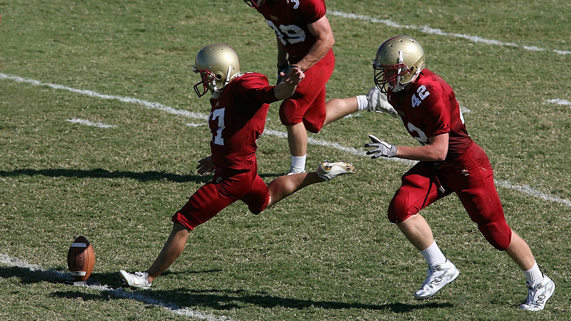 库里持续制造杀伤，爵士与太阳的防守困局